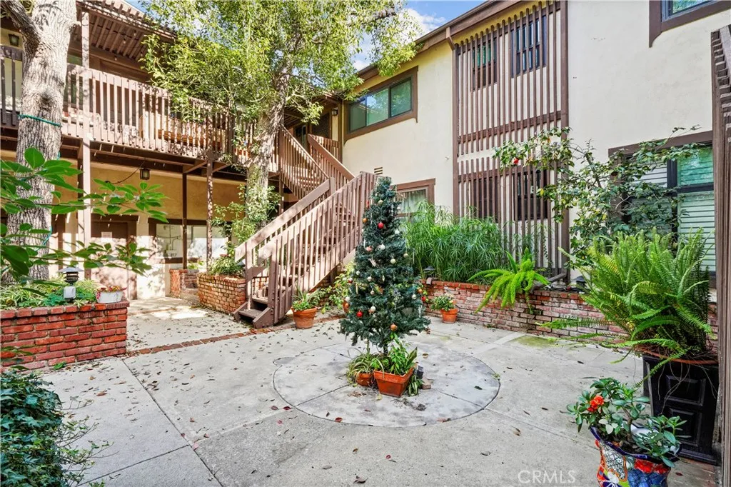 15457 Moorpark Street 1, Sherman Oaks, California 91403 home-pic-27